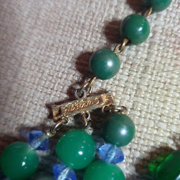 Hattie Carnegie - Picture 6 of 7